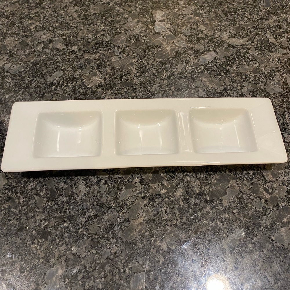 New Crate & Barrel Sauce/Dip Tray